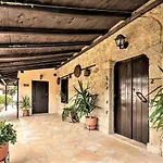 Vakantiehuis Ampelos Estate