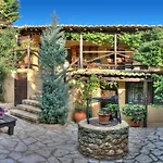 Ampelos Estate Vakantiehuis