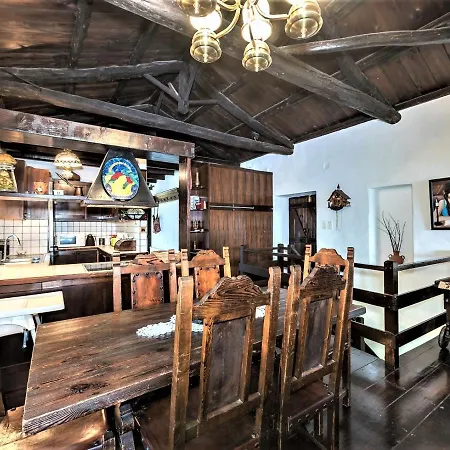 Ampelos Estate Ferienhaus Akráta