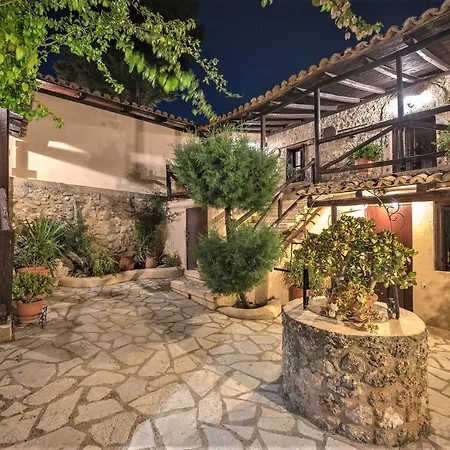 Ampelos Estate Ferienhaus Akráta