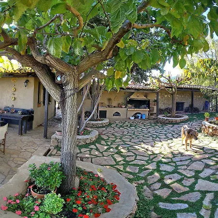 Ampelos Estate * אקרטה