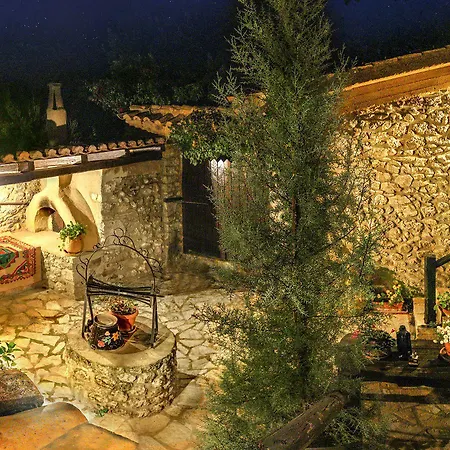 Ampelos Estate בית נופש *