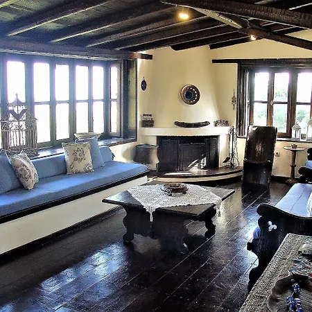 בית נופש Ampelos Estate *