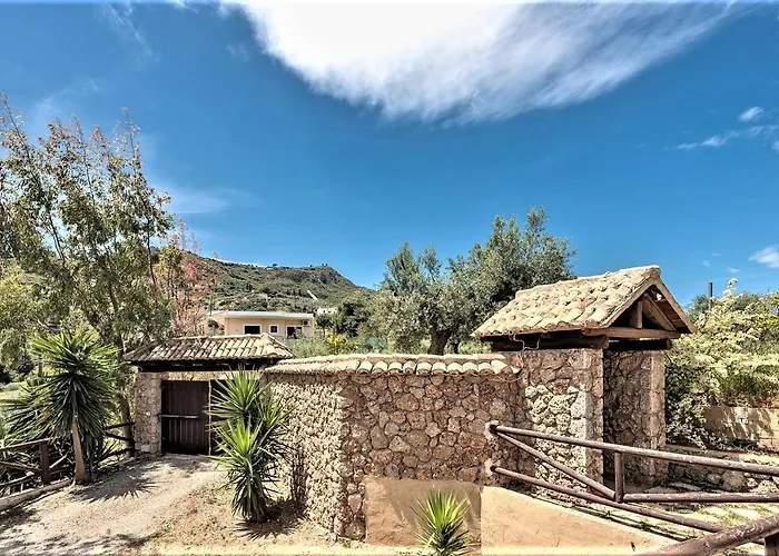 Ampelos Estate Дом отдыха *