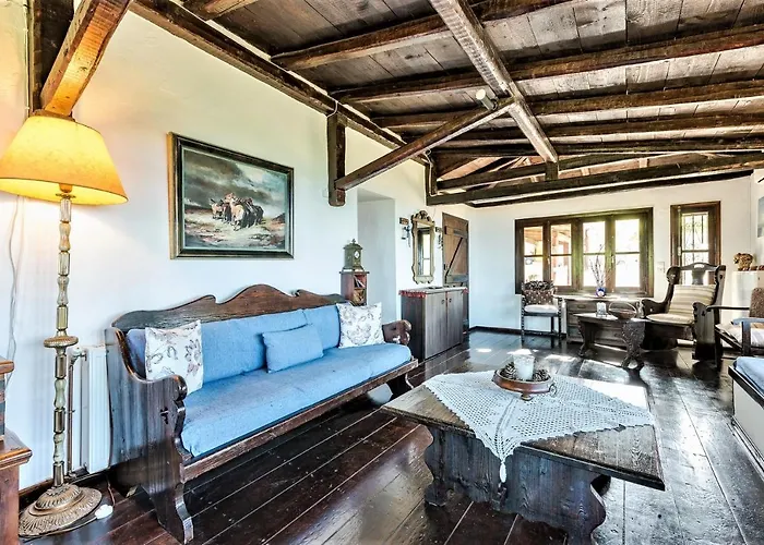 Ampelos Estate Акрата