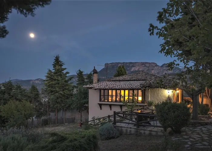 Ampelos Estate Дом отдыха *