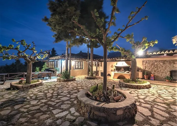 Prázdninový dům Ampelos Estate *