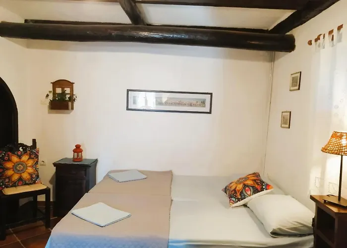 Ampelos Estate * Акрата