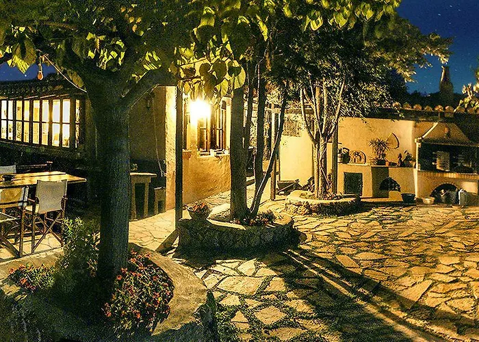 Prázdninový dům Ampelos Estate