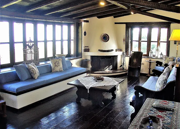 Дом отдыха Ampelos Estate *